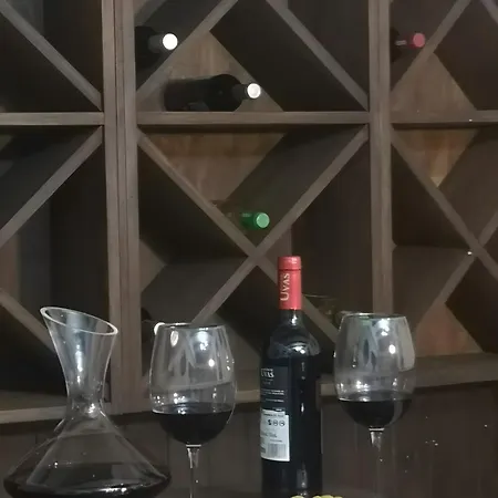Sol Y Cumbre Tatil Evi *